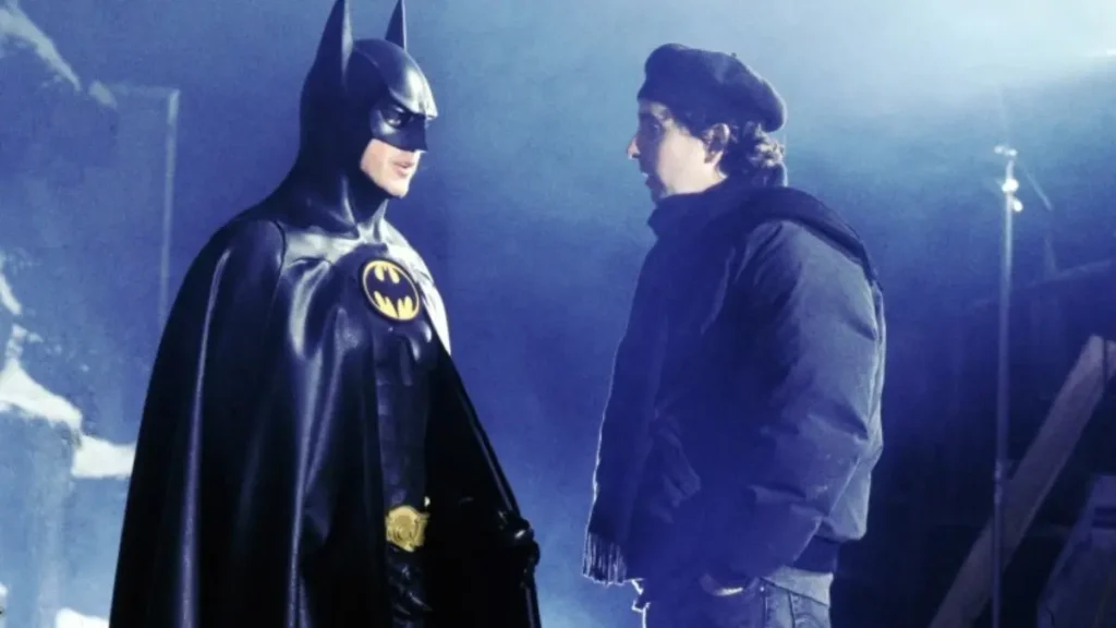 Tim Burton junto a Michael Keaton en Batman (1998)