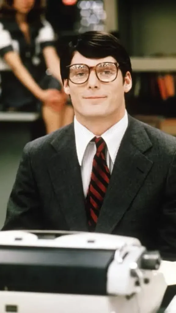 Christopher Reeve como Clarke Kent