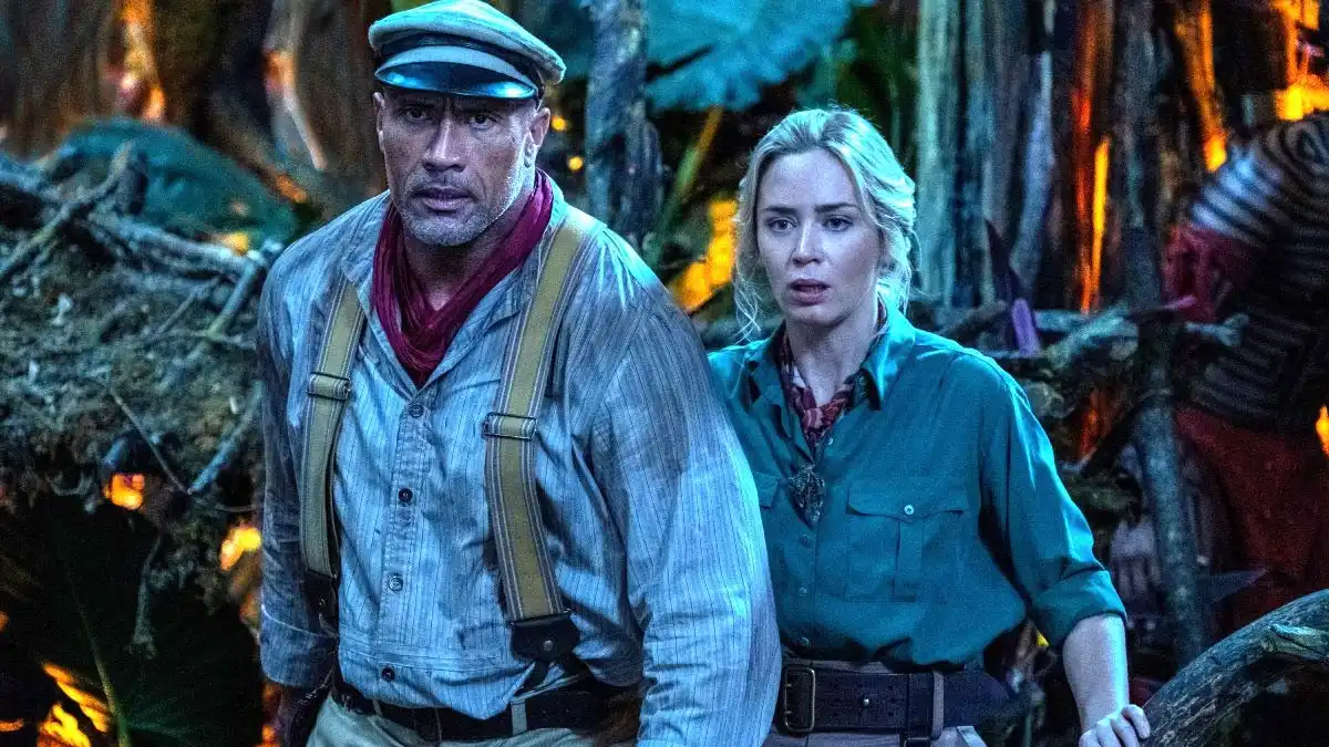 Dwayne Johnson y Emily Blunt en Jungle Cruise